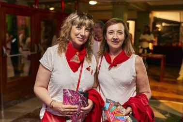 Teatro, música, circo, cabaret, humor delirante… Una mezcla explosiva que da lugar a uno de los espectáculos más vistos de los últimos tiempos: The Hole. El Teatro Gayarre programó de nuevo durante los Sanfermines esta cita, en esta ocasión la tercera de la saga, apellidada 'Zero' ya que en ella se da cuenta de cómo empezó todo.