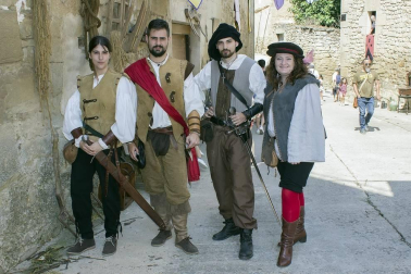 Un año más Bargota ha regresado al pasado, al siglo XVII, para revivir las leyendas alrededor de la brujería que guarda la memoria de esta localidad, con el brujo Johanes como principal protagonista. Una semana de celebración que, entre el 12 y el 17 de julio, ha transformado tanto las calles de este pueblo como a sus habitantes.