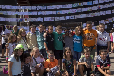 Axular Alemán Irisarri, de 9 años, fue el encargado de tirar los primeros tres cohetes