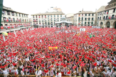 Este miércoles 24 de julio comenzaron las fiestas de Santa Ana en Tudela con el tradicional lanzamiento del cohete.