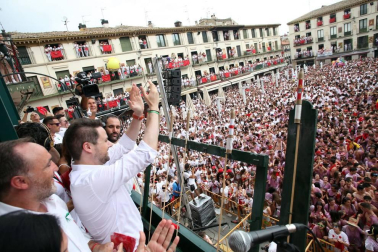 Este miércoles 24 de julio comenzaron las fiestas de Santa Ana en Tudela con el tradicional lanzamiento del cohete.