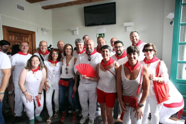 Este miércoles 24 de julio comenzaron las fiestas de Santa Ana en Tudela con el tradicional lanzamiento del cohete.