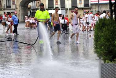 Este miércoles 24 de julio comenzaron las fiestas de Santa Ana en Tudela con el tradicional lanzamiento del cohete.