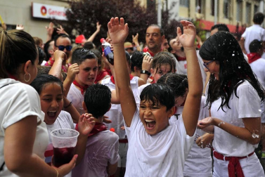 Este miércoles 24 de julio comenzaron las fiestas de Santa Ana en Tudela con el tradicional lanzamiento del cohete.