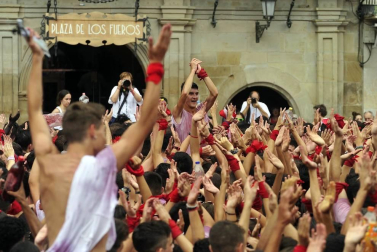 Este miércoles 24 de julio comenzaron las fiestas de Santa Ana en Tudela con el tradicional lanzamiento del cohete.