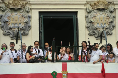 Este miércoles 24 de julio comenzaron las fiestas de Santa Ana en Tudela con el tradicional lanzamiento del cohete.