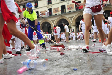 Este miércoles 24 de julio comenzaron las fiestas de Santa Ana en Tudela con el tradicional lanzamiento del cohete.