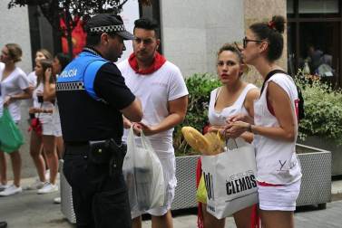 Este miércoles 24 de julio comenzaron las fiestas de Santa Ana en Tudela con el tradicional lanzamiento del cohete.