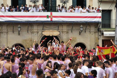Este miércoles 24 de julio comenzaron las fiestas de Santa Ana en Tudela con el tradicional lanzamiento del cohete.