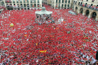 Este miércoles 24 de julio comenzaron las fiestas de Santa Ana en Tudela con el tradicional lanzamiento del cohete.