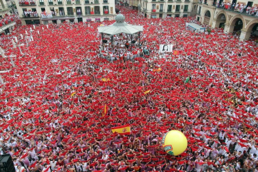 Este miércoles 24 de julio comenzaron las fiestas de Santa Ana en Tudela con el tradicional lanzamiento del cohete.