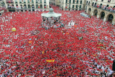 Este miércoles 24 de julio comenzaron las fiestas de Santa Ana en Tudela con el tradicional lanzamiento del cohete.