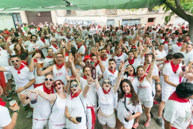 Este miércoles 24 de julio comenzaron las fiestas de Santa Ana en Tudela con el tradicional lanzamiento del cohete.