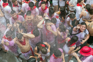 Este miércoles 24 de julio comenzaron las fiestas de Santa Ana en Tudela con el tradicional lanzamiento del cohete.