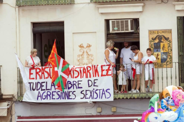 Este miércoles 24 de julio comenzaron las fiestas de Santa Ana en Tudela con el tradicional lanzamiento del cohete.