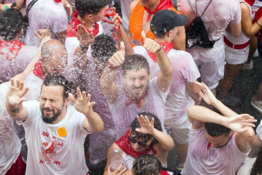 Este miércoles 24 de julio comenzaron las fiestas de Santa Ana en Tudela con el tradicional lanzamiento del cohete.