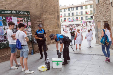 Este miércoles 24 de julio comenzaron las fiestas de Santa Ana en Tudela con el tradicional lanzamiento del cohete.