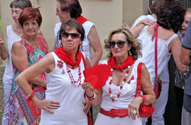 A pesar de la inundación, el pueblo hará un paréntesis para festejar las fiestas y evadirse del recuerdo