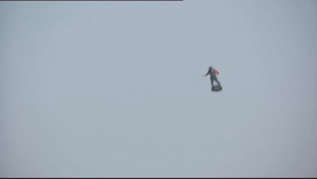 El soldado volador fracasa en su intento de cruzar el Canal de la Mancha