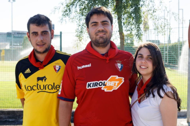 Las instalaciones de Tajonar acogieron el 11 de julio el primer entrenamiento de Osasuna. Una jornada de puertas abiertas en estas instalaciones deportivas que permitió a los aficionados rojillos ver las primeras carreras y ejercicios de una plantilla que espera con ilusión su estreno en la Primera División.