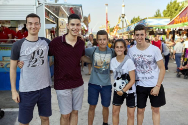 El 15 de julio, un día después de finalizar las fiestas de San Fermín, los feriantes celebraron el Día del niño, con importantes descuentos en los precios. El parque de la Runa, espacio que acogió a las 77 atracciones y casetas de feria, vivió una jornada de enorme afluencia y ambiente festivo.