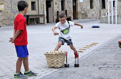 Todas las fotos de fiestas de Bakaiku el 26 de julio de 2019