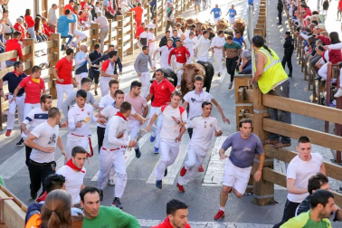 Todas las fotos del cuarto encierro de fiestas de Tudela 2019