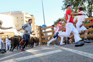 Todas las fotos del cuarto encierro de fiestas de Tudela 2019