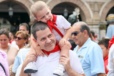 Los niños disfrutan al máximo de los actos que les reserva el programa de fiestas, desde espectáculos a hinchables.