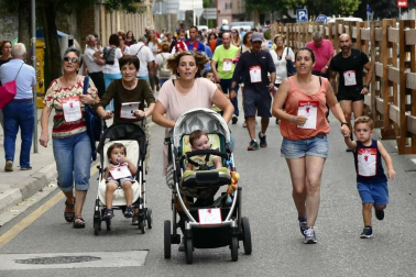 Fotos de la Carrera del Encierro de Estella que ha celebrado este miércoles su séptima edición.
