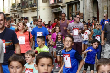 Fotos de la Carrera del Encierro de Estella que ha celebrado este miércoles su séptima edición.