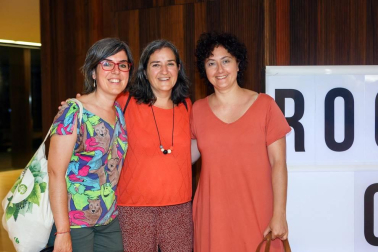 El ciclo cinematográfico RoofTop Cinema llegó a su fin el pasado 25 de julio con la proyección, en la Terraza de Baluarte, de la cinta 'Moon' (Duncan Jones, 2009). Hasta esta 'sala de cine' se acercaron grandes y pequeños con muchas ganas de disfrutar de su afición por el cine en un ambiente diferente y especial.