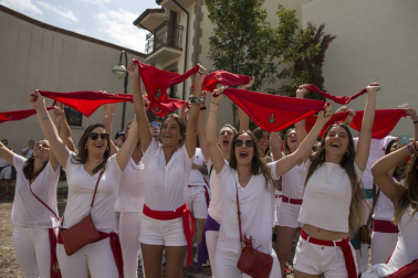 Fotos del cohete de fiestas de Beriáin Viejo 2019