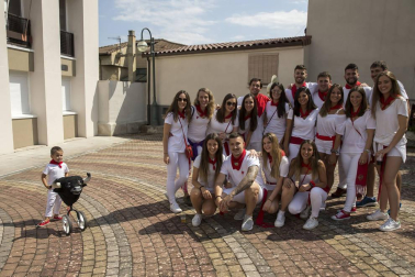 Fotos del cohete de fiestas de Beriáin Viejo 2019