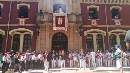 La Asociación de Comerciantes de la localidad del Ega dio comienzo a las fiestas patronales este viernes, 2 de agosto.