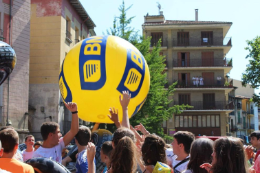 La Asociación de Comerciantes de la localidad del Ega dio comienzo a las fiestas patronales este viernes, 2 de agosto.