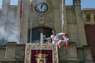 Fotos del cohete de fiestas de Estella 2019