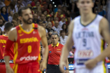 Más de 10.000 aficionados se citaron en el pabellón pamplonés para ver la victoria por 78-70 de la selección española en el arranque de la gira de preparación del Mundial de China 2019.