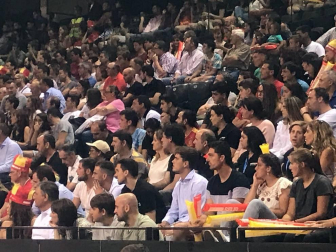 Más de 10.000 aficionados se citaron en el pabellón pamplonés para ver la victoria por 78-70 de la selección española en el arranque de la gira de preparación del Mundial de China 2019.
