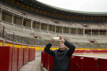 La plaza de toros de Pamplona vuelve a abrir sus puertas para quienes quieran conocer sus entrañas. El año pasado, 41.431 visitantes