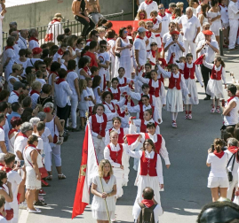 Fotos de la procesión de fiestas de Estella