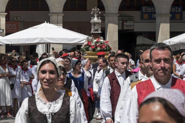 Fotos de la procesión de fiestas de Estella
