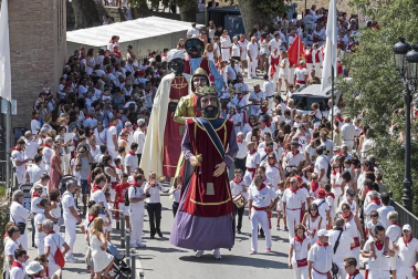 Fotos de la procesión de fiestas de Estella