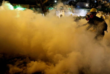 Al menos 20 personas fueron detenidas en la madrugada del domingo 4 de agosto por las protestas celebradas en Hong Kong contra la nueva normativa.