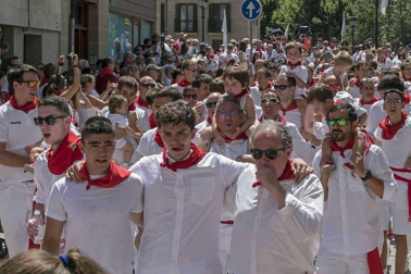 Todas las fotos de la pañuelada de fiestas de Estella 2019 en Diario de Navarra