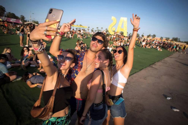 La playa de Burriana acogió las actuaciones de Jared Leto, Arnau Griso, Iván Ferreiro, Carolina Durante y Vetusta Morla, en la jornada de este sábado 3 de agosto.