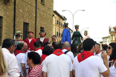 Todas las fotos del cohete de fiestas de San Martín de Unx 2019 en Diario de Navarra