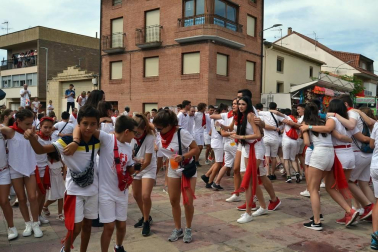 Todas las fotos del chupinazo de fiestas de Sartaguda 2019 en el Diario de Navarra