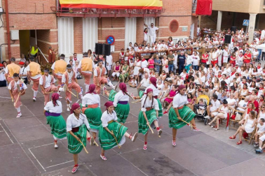 Galería de fotos del Paloteado de fiestas de Fustiñana