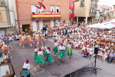 Galería de fotos del Paloteado de fiestas de Fustiñana
